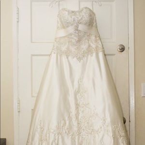 Wedding dress